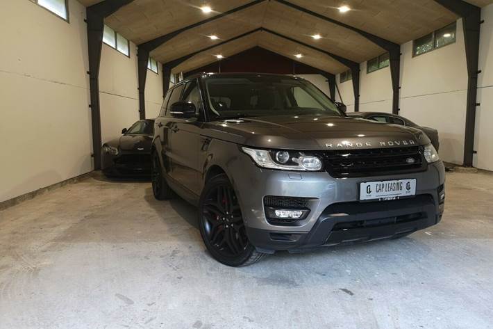 Grå Land Rover Range Rover sport fra 2014