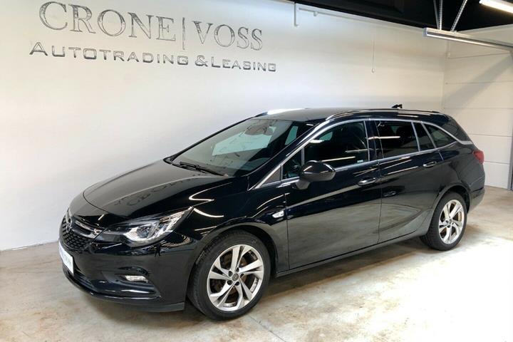Sort Opel Astra fra 2017