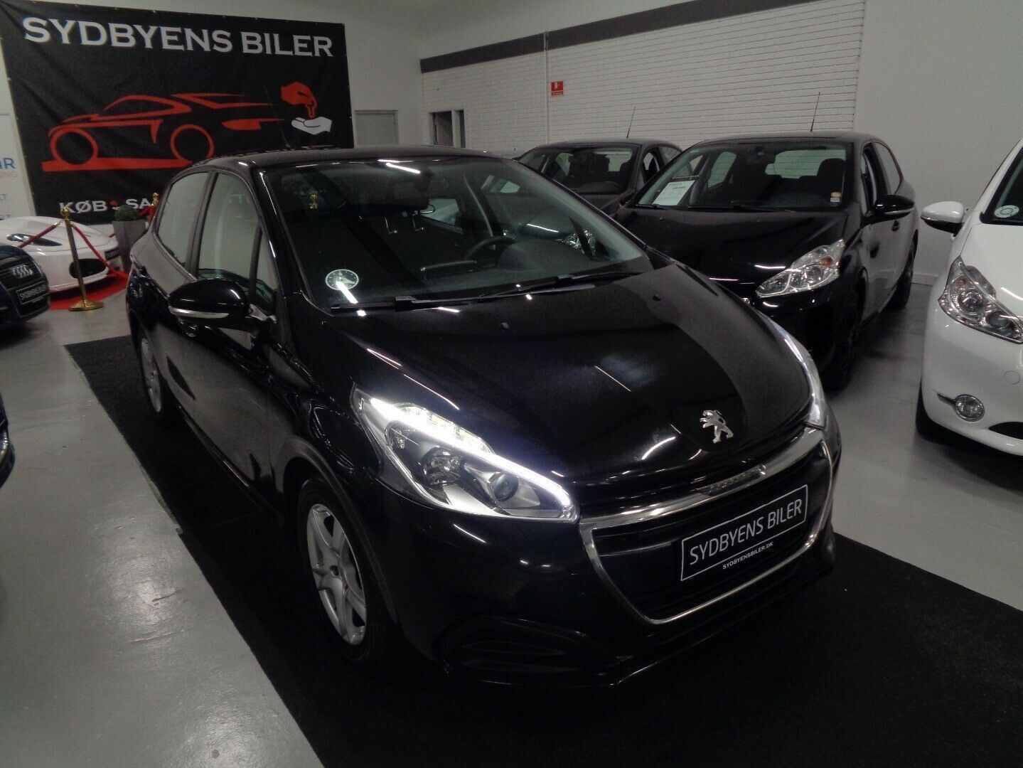 undefined Peugeot 208 fra 2015