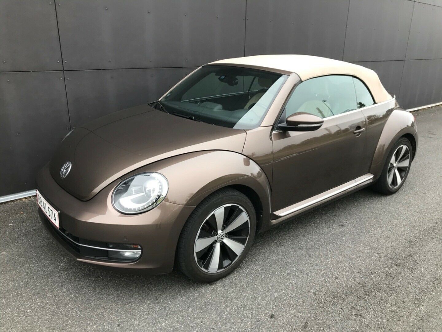 Brun VW The Beetle fra 2015