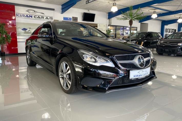 Grå Mercedes E200 fra 2016