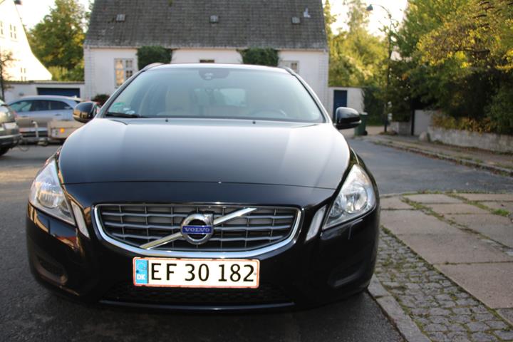 Sort Volvo V60 fra 2011
