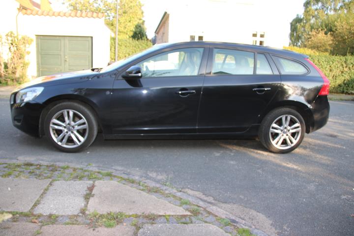 Sort Volvo V60 fra 2011