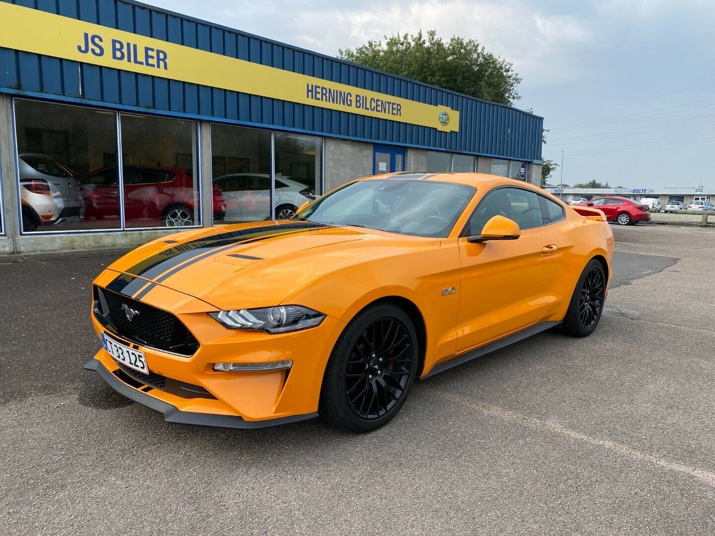 Grå Ford Mustang fra 2019