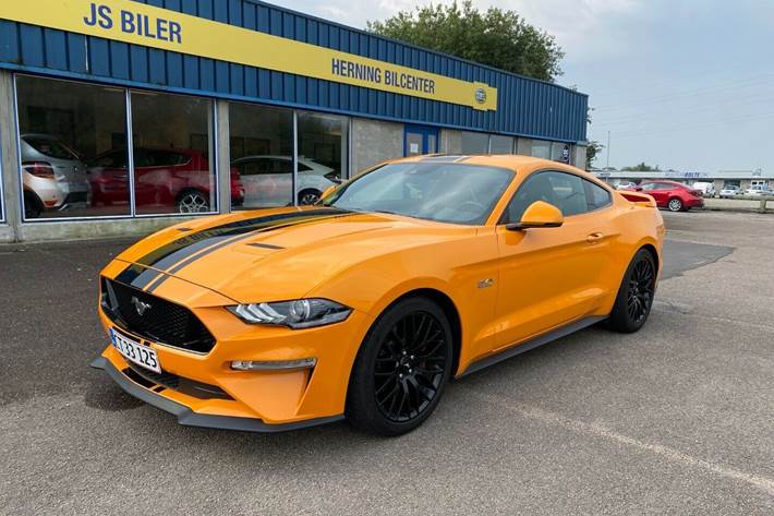Grå Ford Mustang fra 2019
