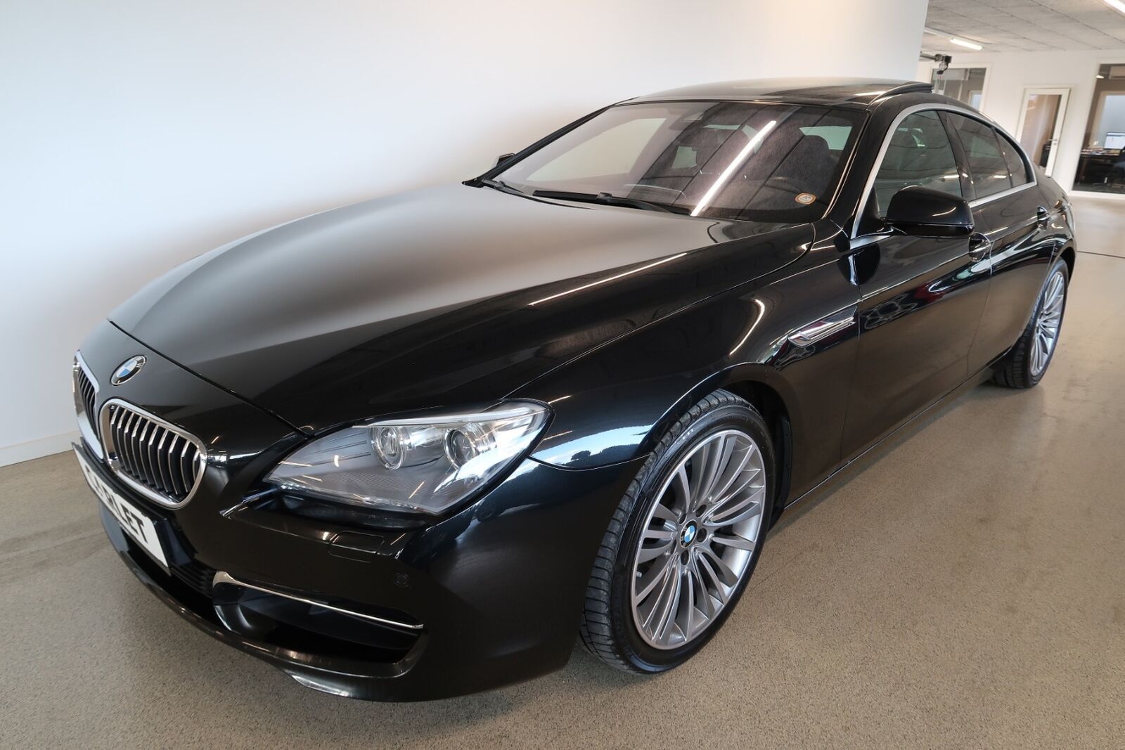 Grå BMW 640d fra 2013