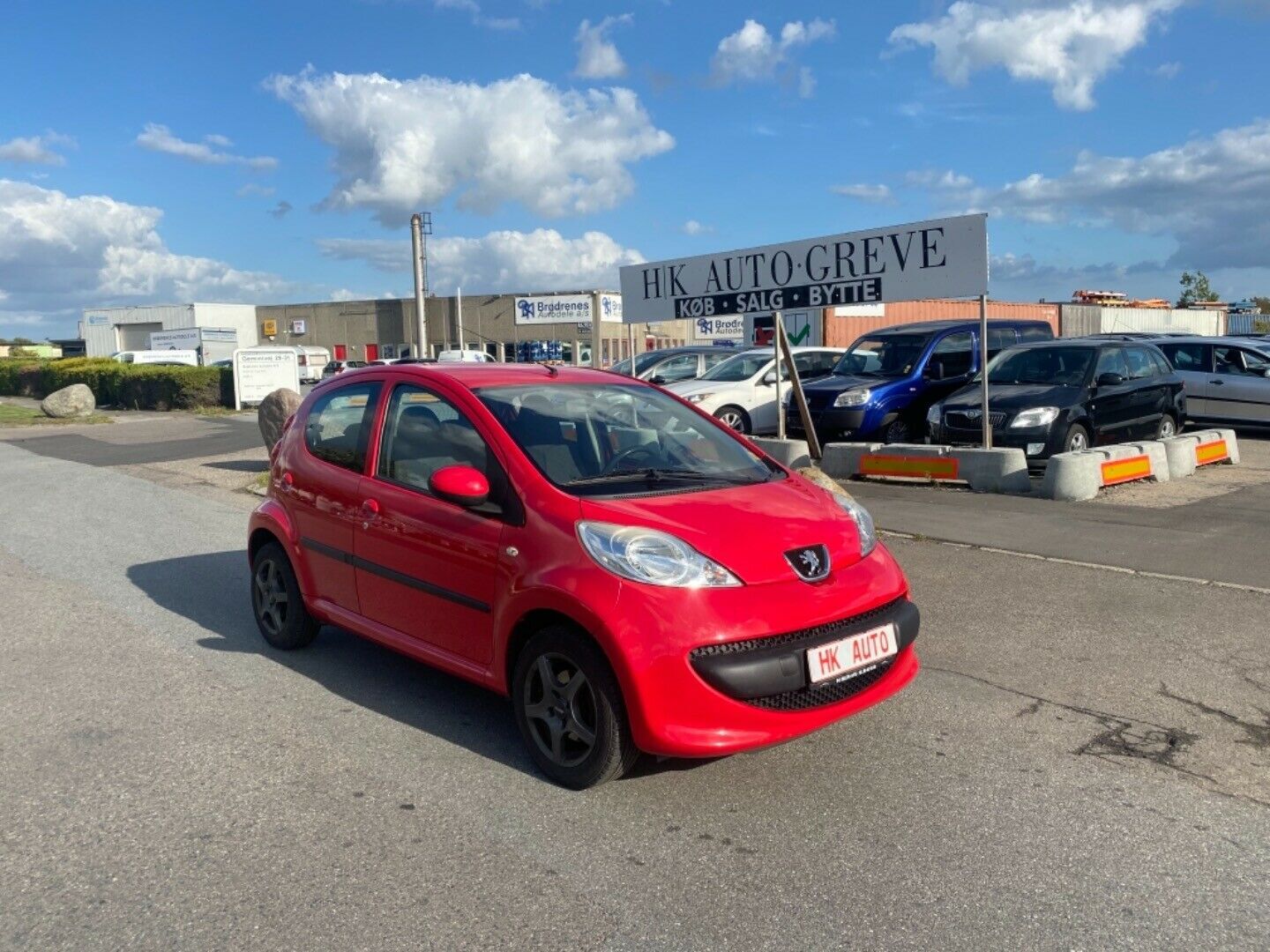 Grå Peugeot 107 fra 2007