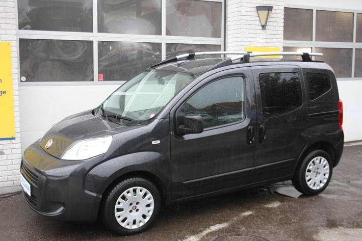 Grå Fiat Qubo fra 2013