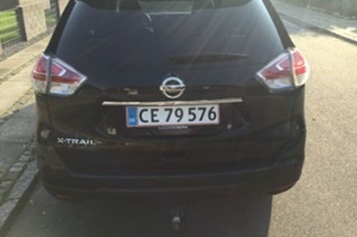 Sort Nissan X-Trail fra 2016