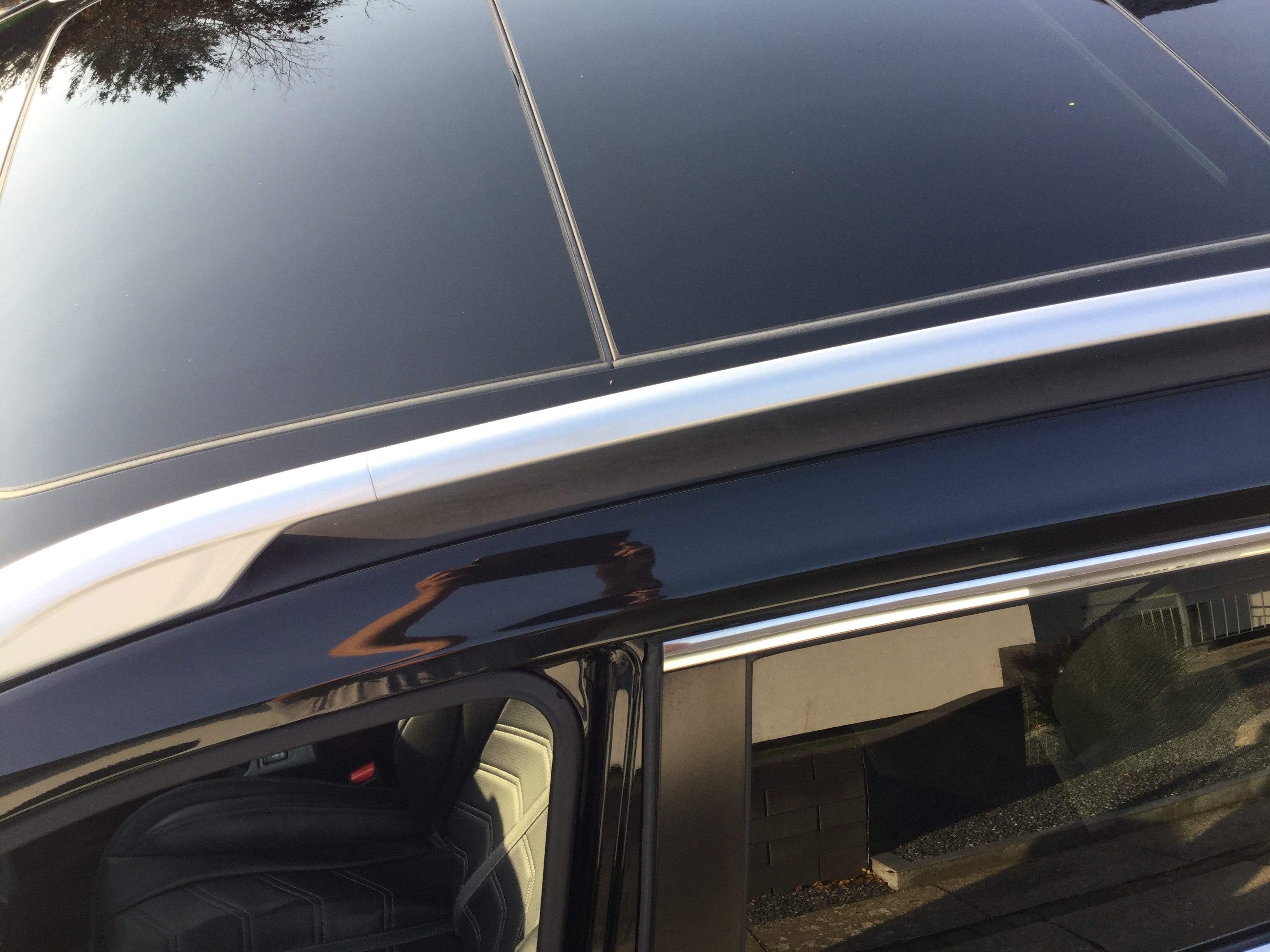 Sort Nissan X-Trail fra 2016