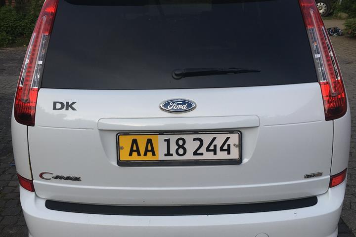 Hvid Ford C-MAX fra 2008