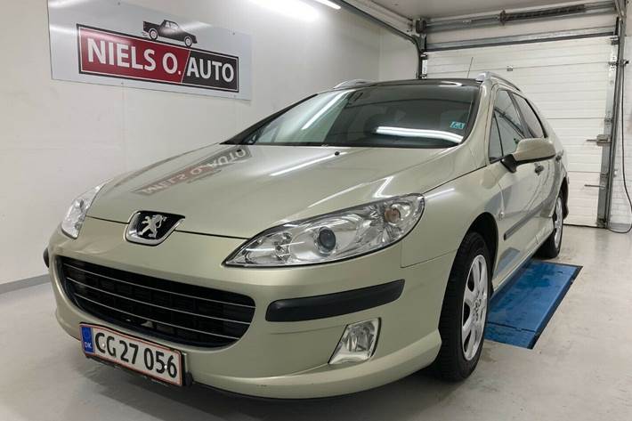 Grå Peugeot 407 fra 2006