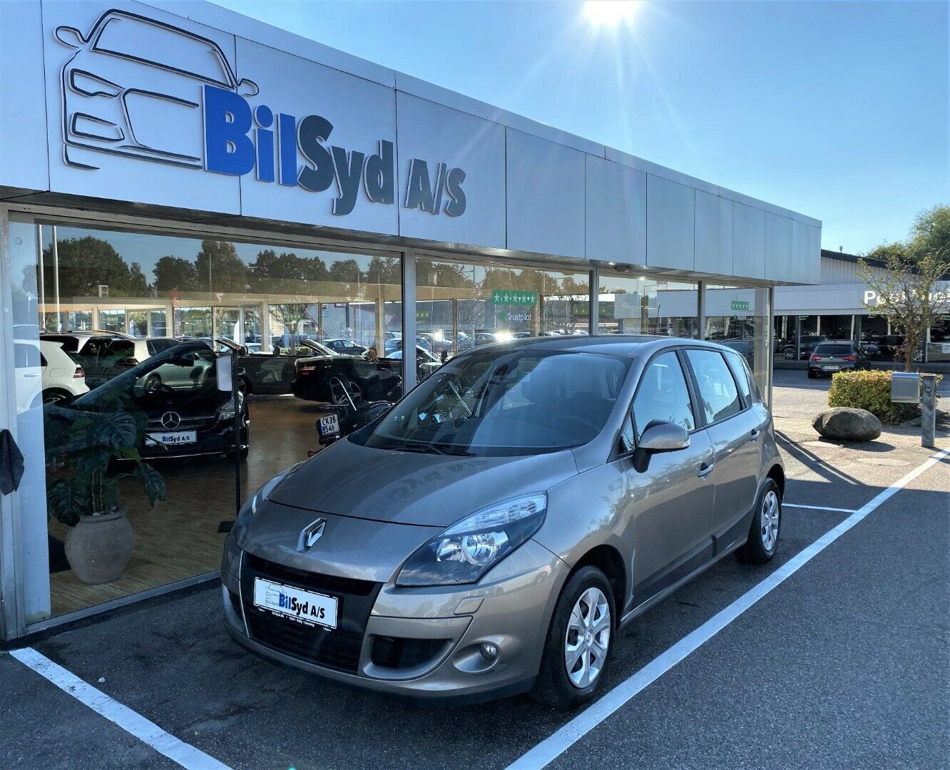 undefined Renault Scenic III fra 2010