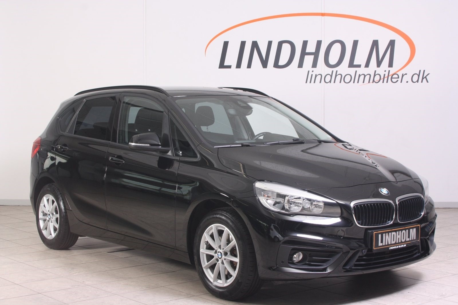 Guide til BMW 218d Gran Tourer Luxury Line Steptronic (Årgang 06/2015 - 02/2018)
