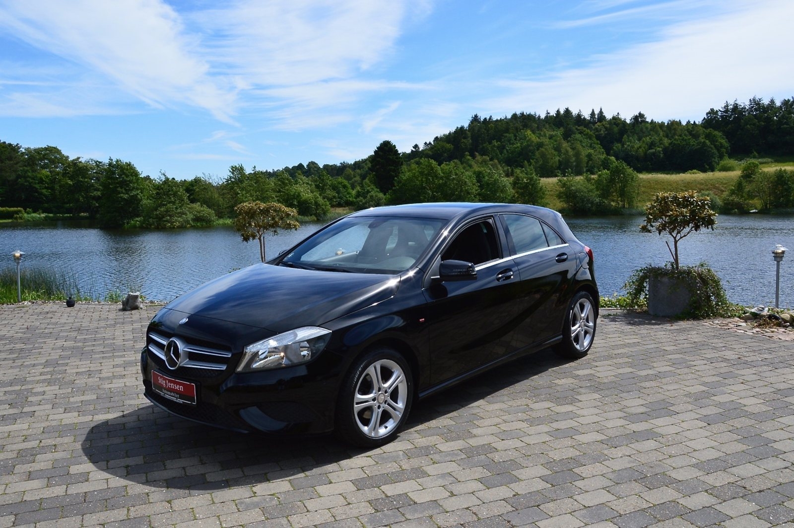 Guide til Mercedes-Benz A 180 BlueEFFICIENCY Edition Style (Årgang 09/2015 - 02/2018)