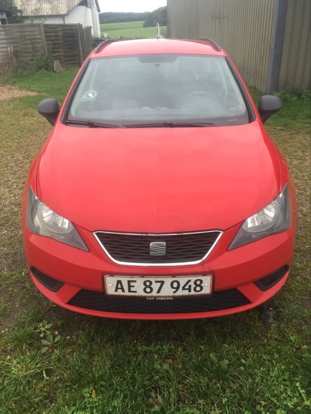 Rød Seat Ibiza fra 2013