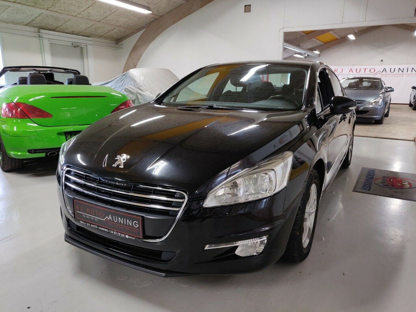Sort Peugeot 508 fra 2013