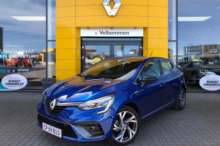 Blå Renault Clio fra 2020