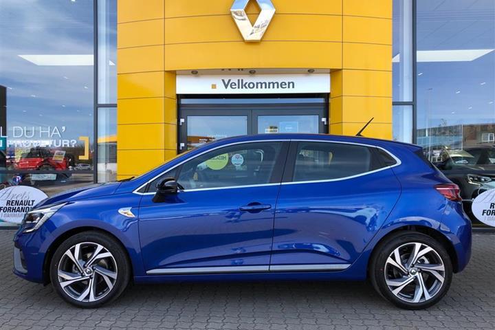 Blå Renault Clio fra 2020
