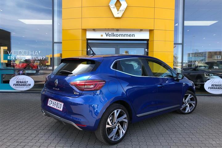Blå Renault Clio fra 2020
