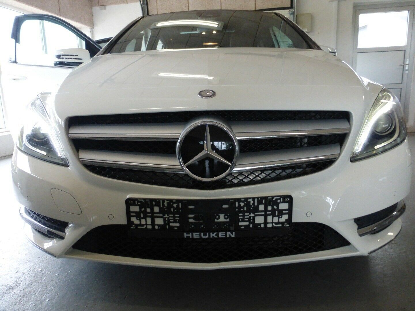 Guide til Mercedes-Benz B 250 AMG Line Premium 4MATIC 8G-DCT (Årgang 10/2022 - 01/2024)