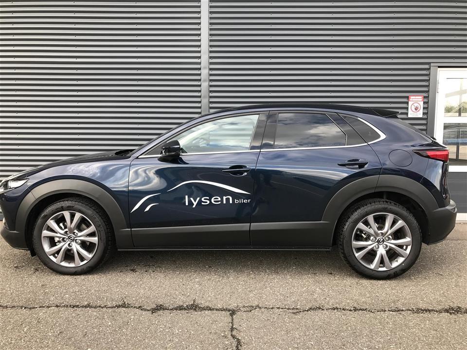 Blå Mazda CX-30 fra 2019