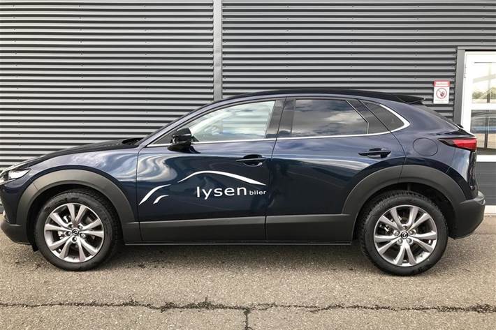 Blå Mazda CX-30 fra 2019