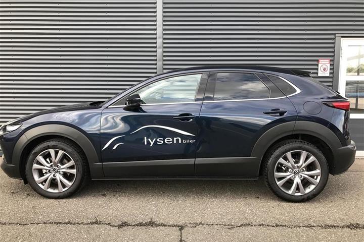 Blå Mazda CX-30 fra 2019