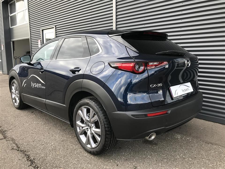 Blå Mazda CX-30 fra 2019