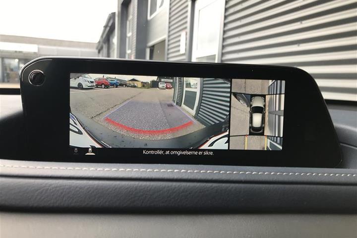Blå Mazda CX-30 fra 2019