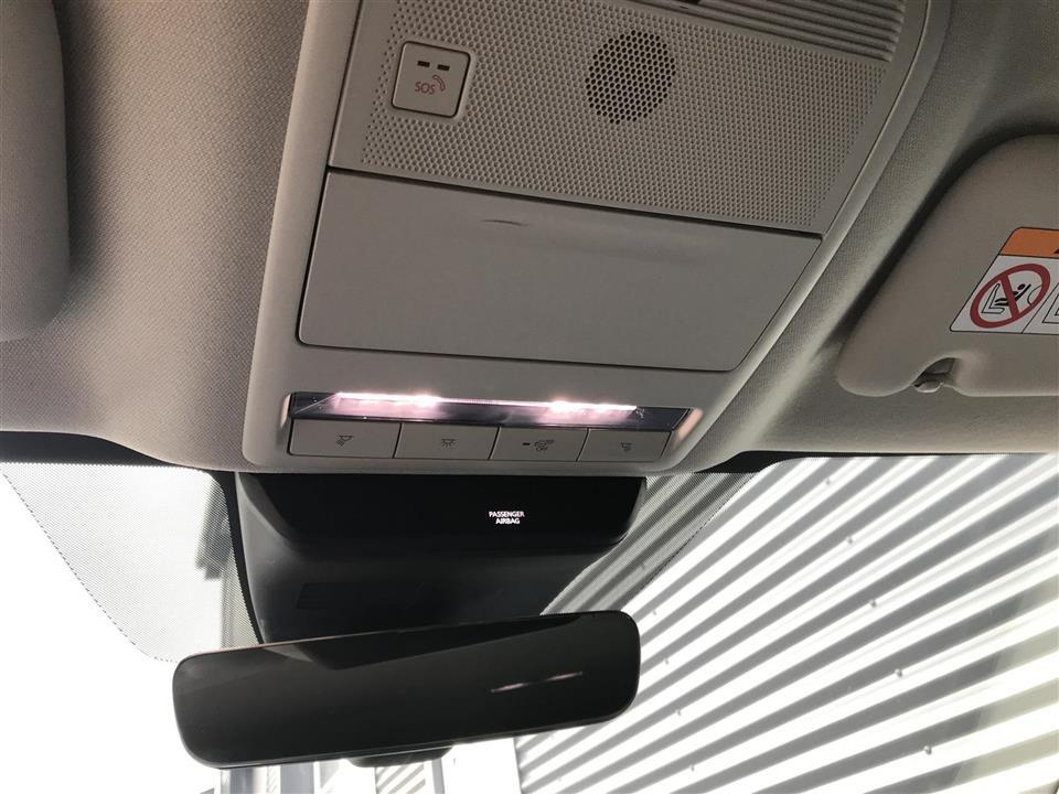 Blå Mazda CX-30 fra 2019