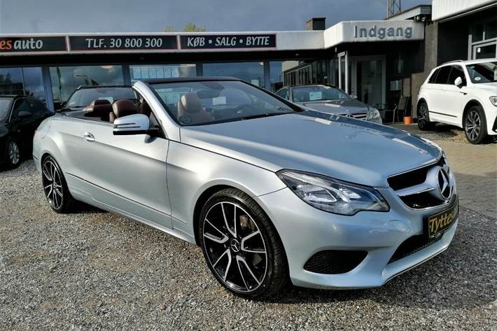 Grå Mercedes E220 fra 2014