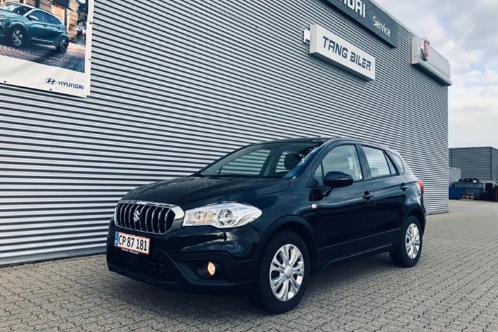 Grå Suzuki S-Cross fra 2018