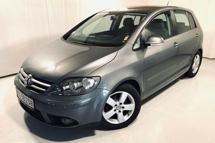 Grå VW Golf Plus fra 2007