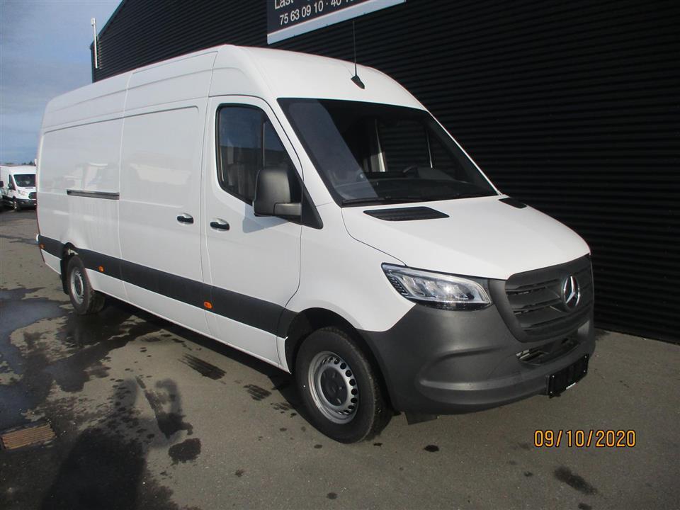 Hvid Mercedes Sprinter fra 2020
