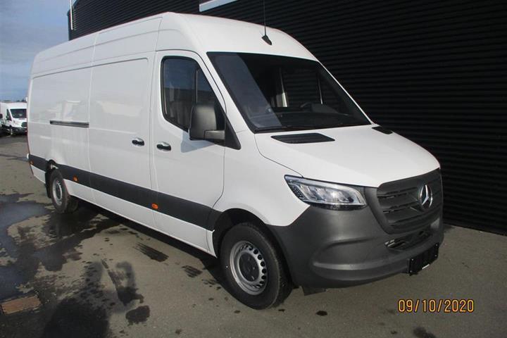 Hvid Mercedes Sprinter fra 2020