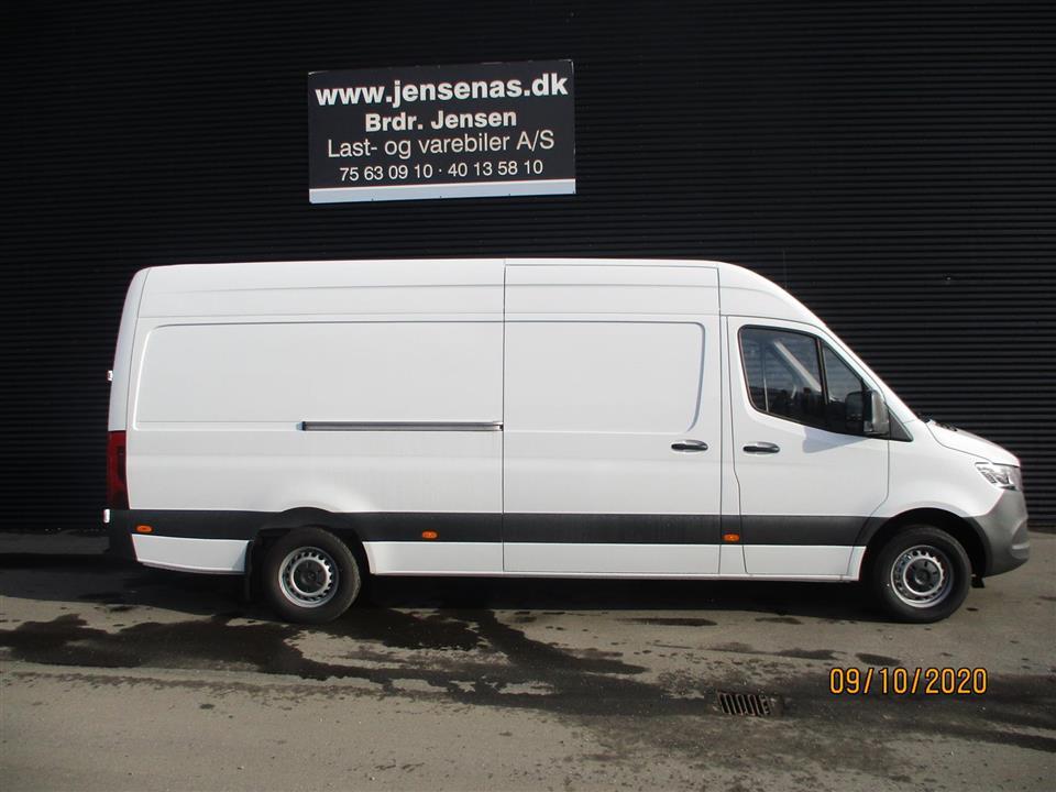 Hvid Mercedes Sprinter fra 2020