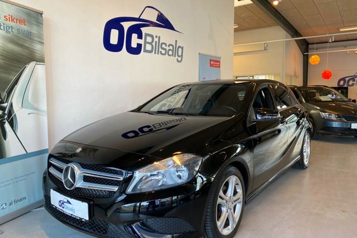 Sort Mercedes A180 fra 2013