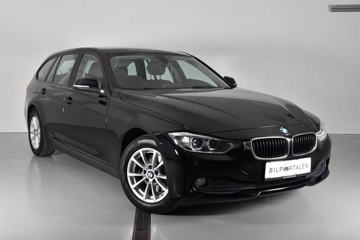 Grå BMW 320d fra 2014