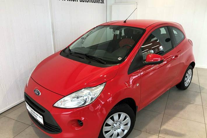Rød Ford Ka fra 2016
