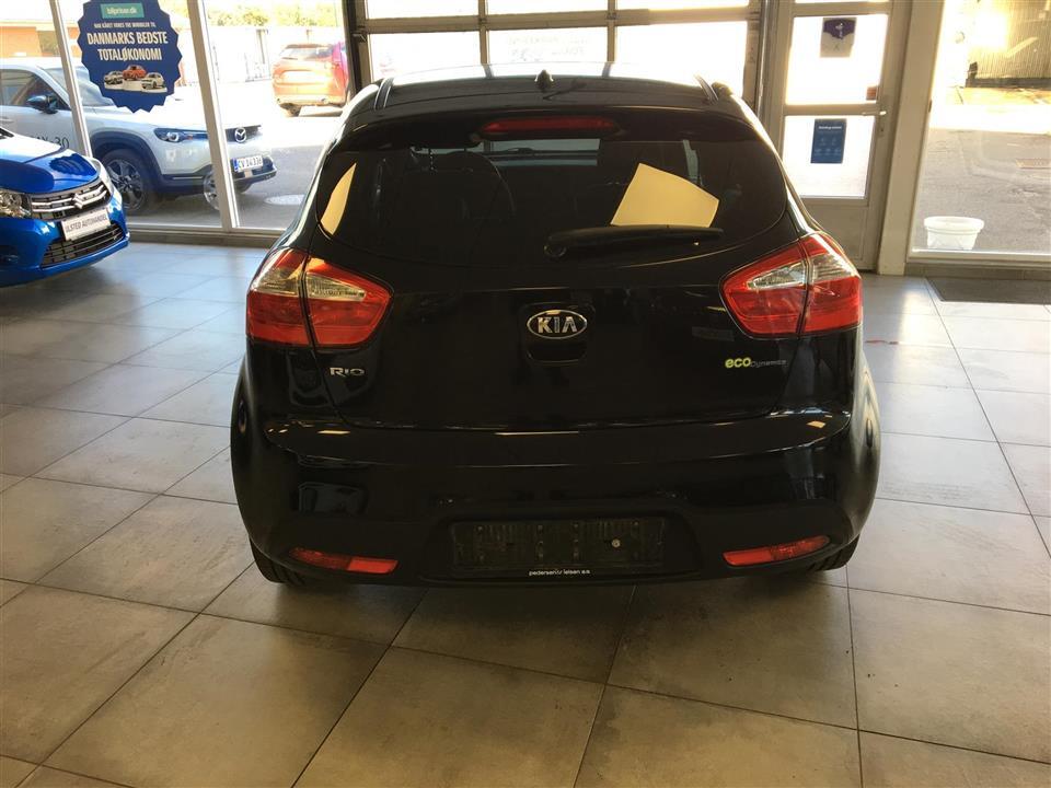 Sort Kia Rio fra 2014