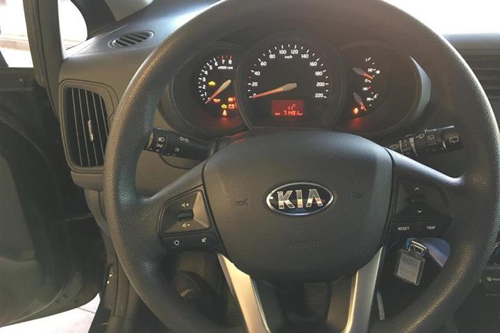 Sort Kia Rio fra 2014
