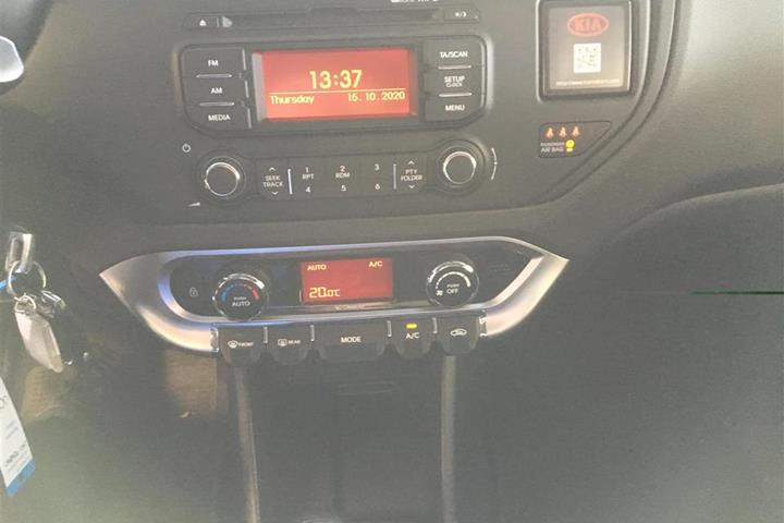 Sort Kia Rio fra 2014