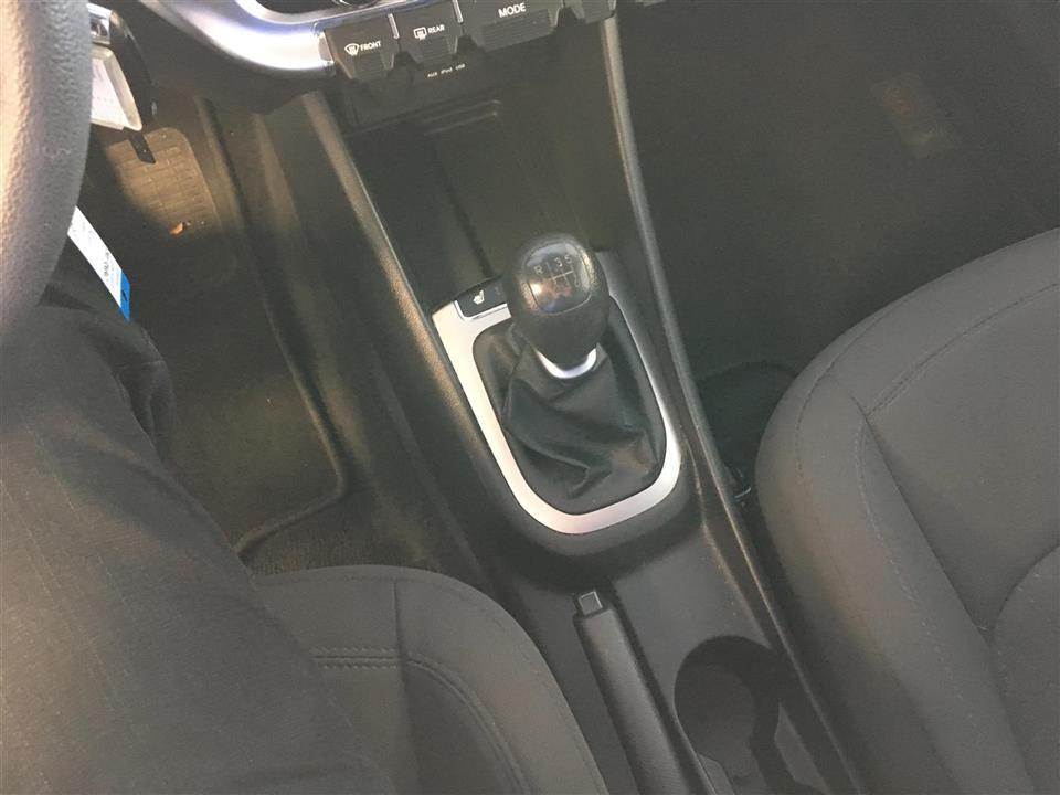 Sort Kia Rio fra 2014