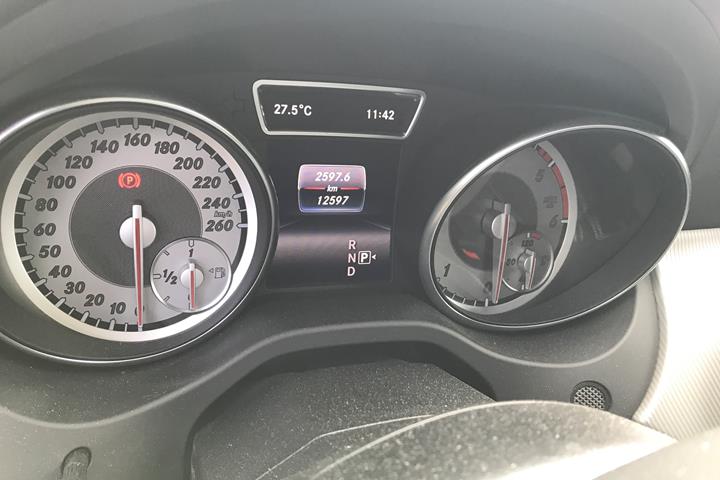 Sort Mercedes GLA220 d fra 2016