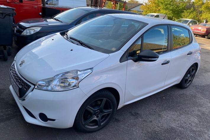 Hvid Peugeot 208 fra 2013