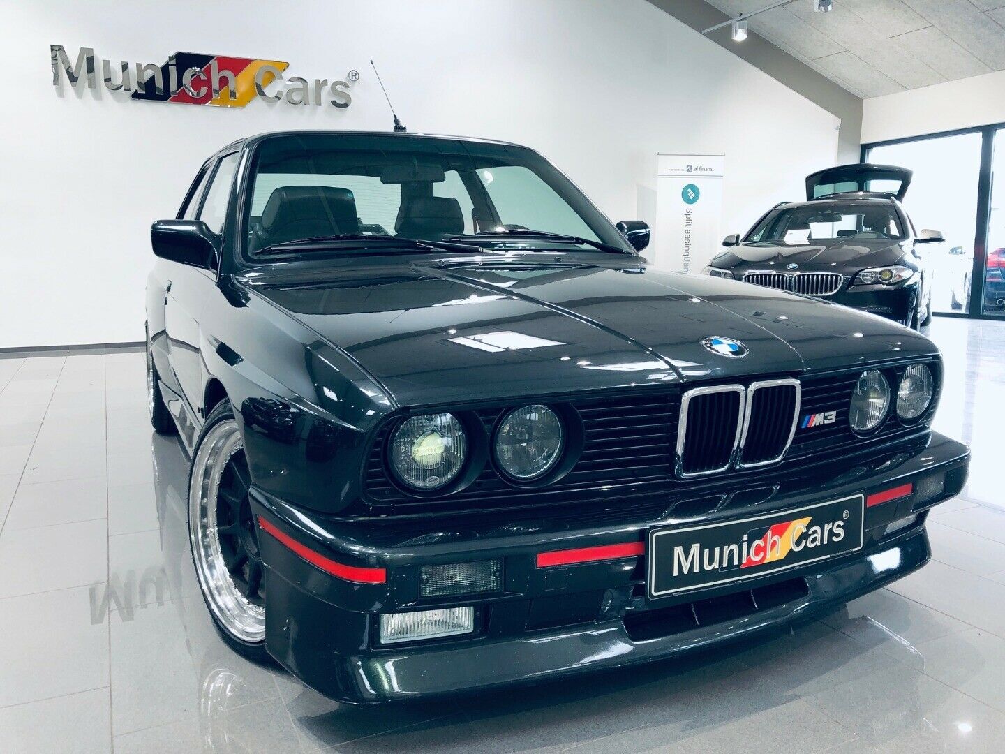Grå BMW M3 fra 1990