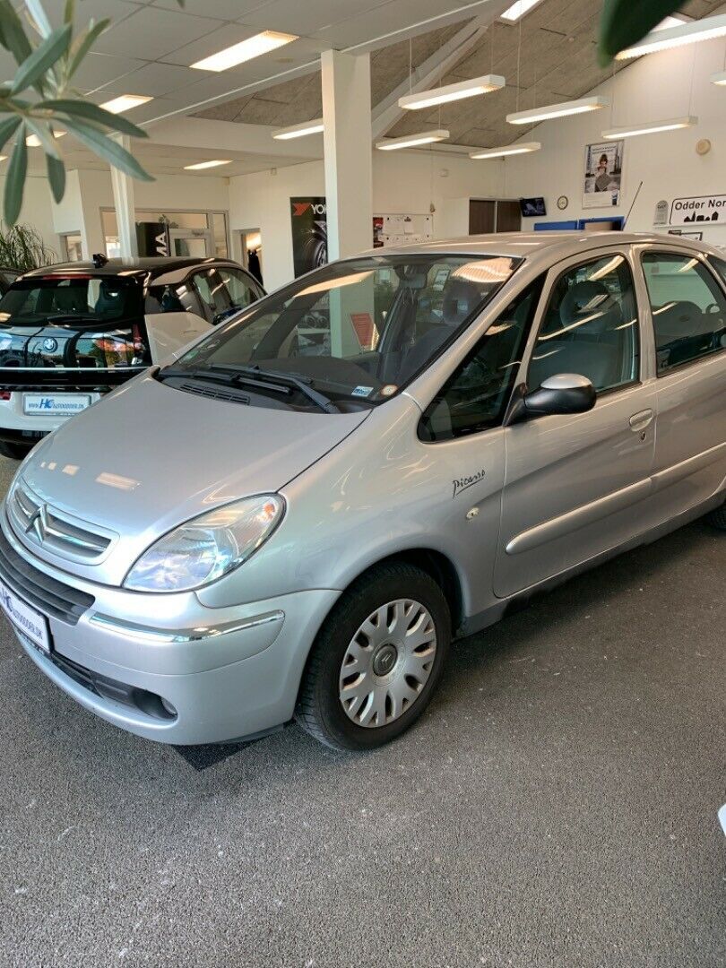 Grå Citroën Xsara Picasso fra 2007