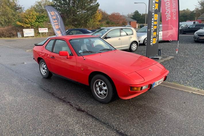 undefined Porsche 924 fra 1983