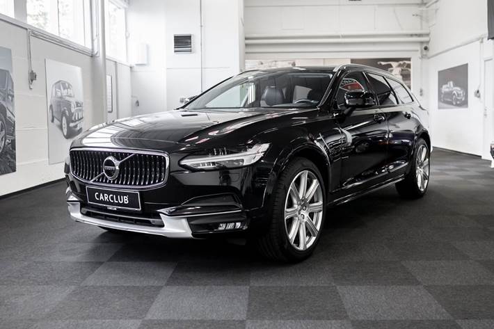 Grå Volvo V90 CC fra 2017